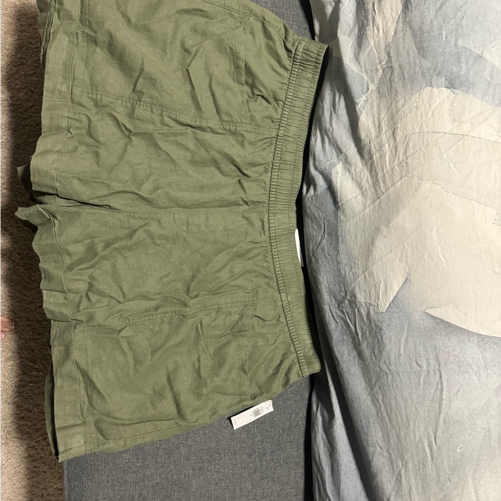 Linen shorts
